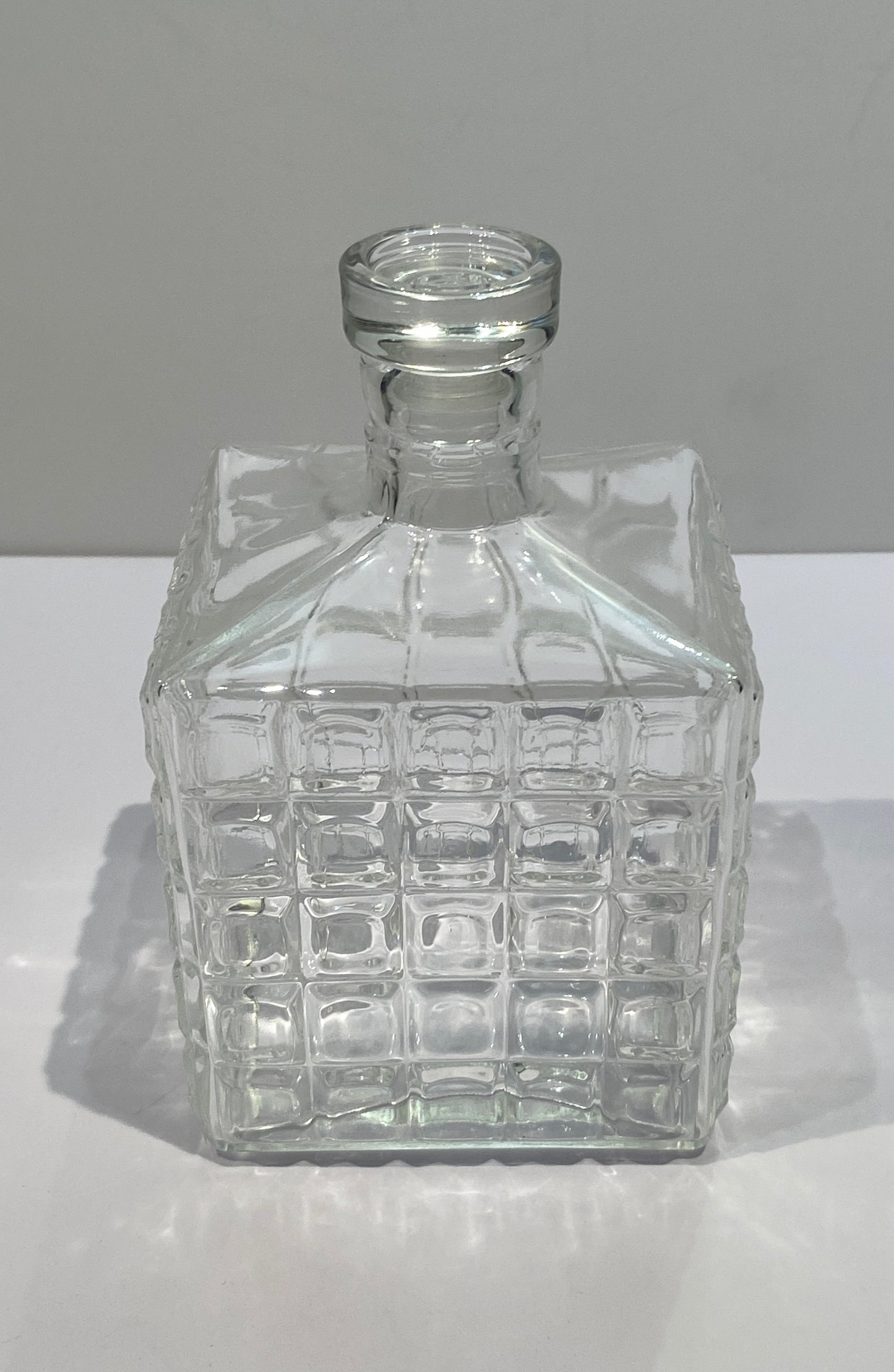 VINTAGE CAR DECANTER WITH SHOT GLASS AND HOLDER
