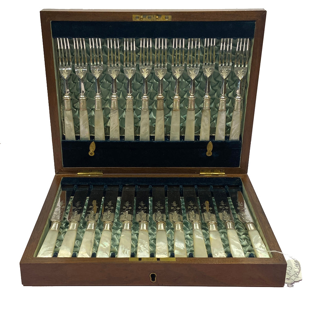VINTAGE CANTEEN OF 24 SILVER PLATED AND MOTHER OF PEARL DESSERT KNIVES AND FORKS (MOP-60X)
