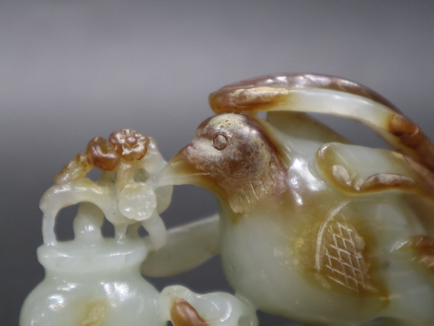 A Yellow Jade Figure of Quail, 18th century Qing Dynasty