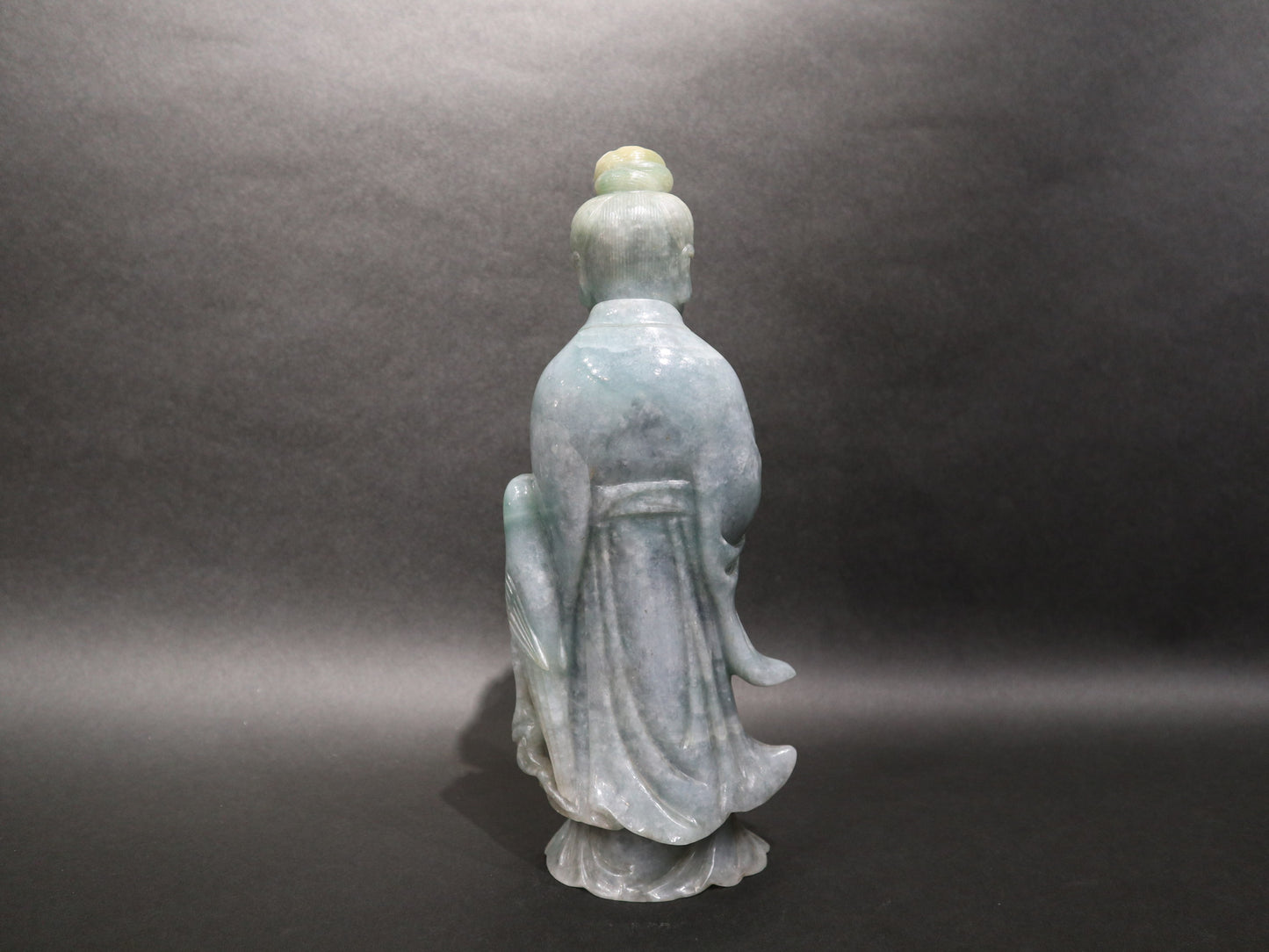 A Jadeite Child-Giving ( Sung-tzu) Guanyin, 19th century Qing Dynasty