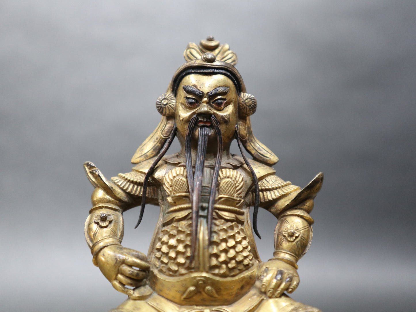 A Gilt-Bronze Figure of A Seated Guandi, Qing Dynasty