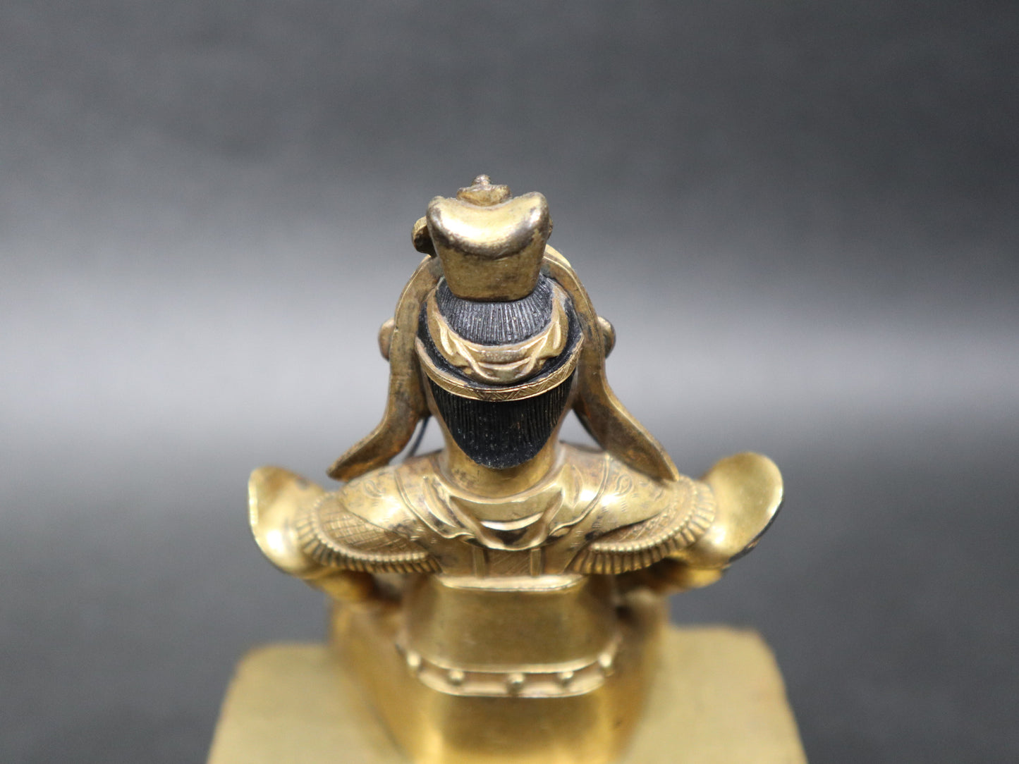 A Gilt-Bronze Figure of A Seated Guandi, Qing Dynasty
