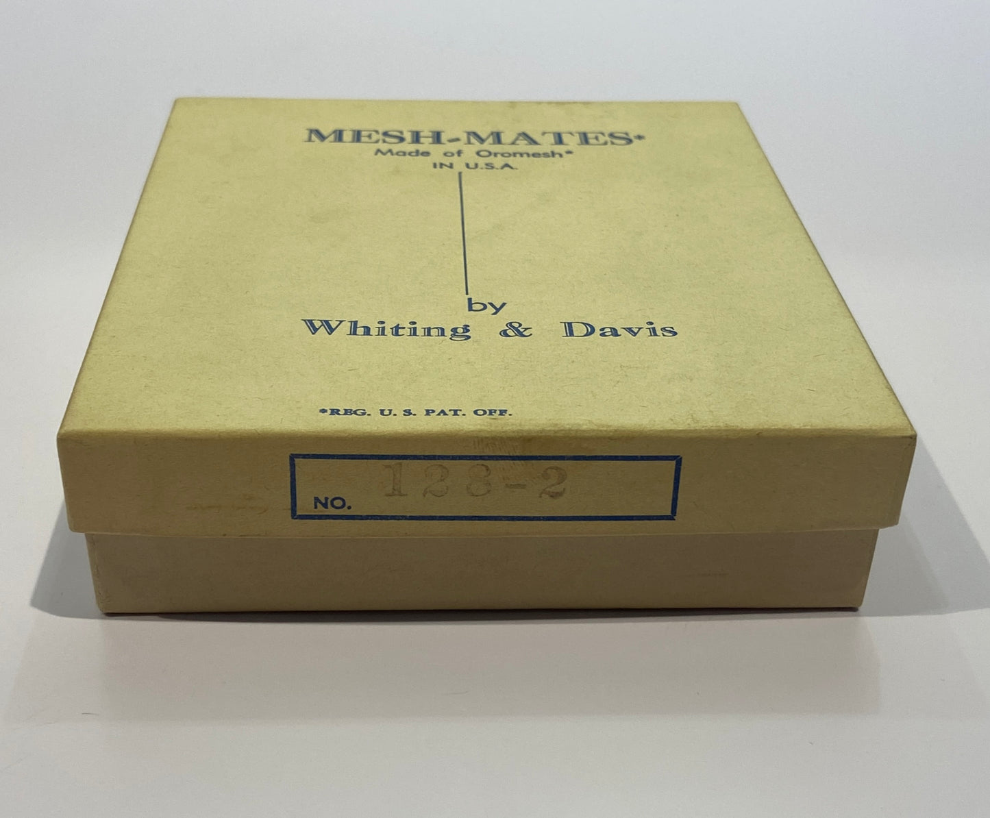 Vintage Whiting & Devis White Mesh Coin Purse with Original Box